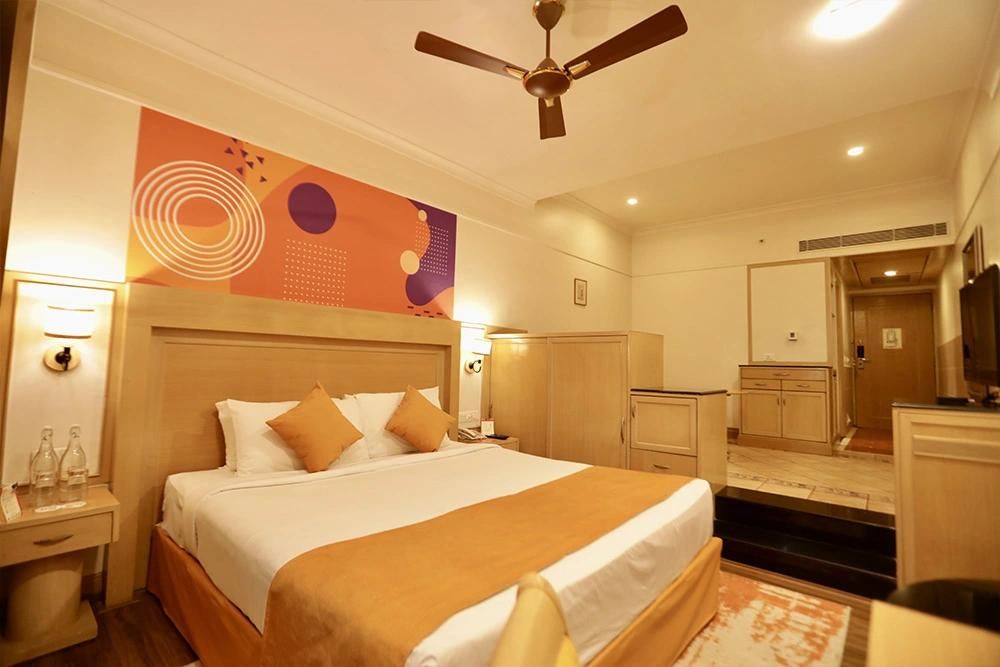 Ira By Orchid Mumbai T-2 International Airport Hotel Exterior photo