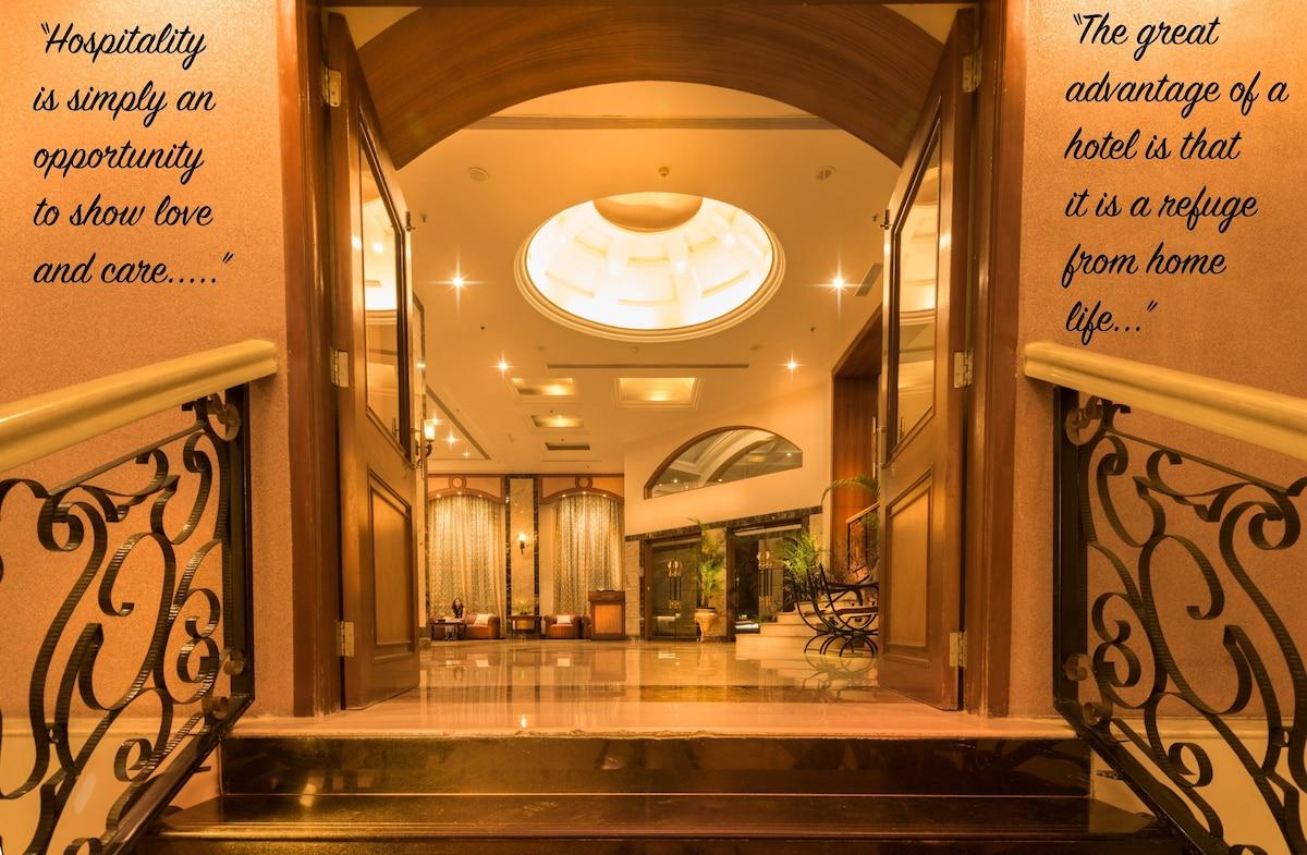 Ira By Orchid Mumbai T-2 International Airport Hotel Exterior photo